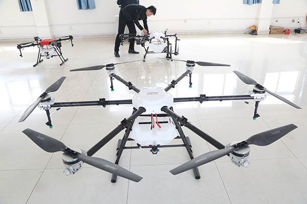 中煤集团旗下山东卡特智能机器人公司举行无人机产品培训