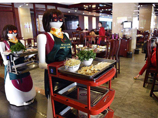 进口智能机器人送餐机器人的好处有哪些?
